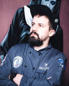 Андрей Константинов