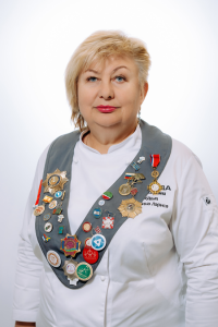 Лариса Плакхина